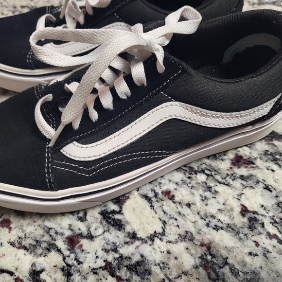 Vans - Picture 8 of 8